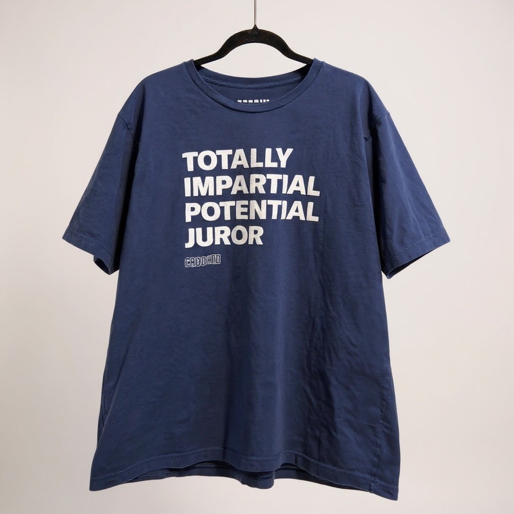CROOKED Mens Navy Blue Graphic T Shirt Totally Impartial Potential Juror  XXXL‎